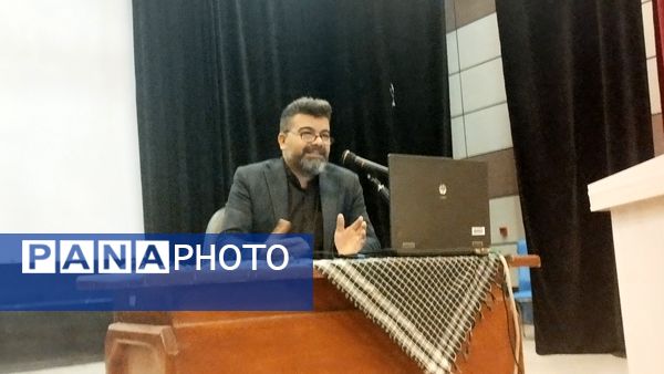 برگزاری دوره آموزشی یاوران ولایت در شهرستان خلیل‌آباد