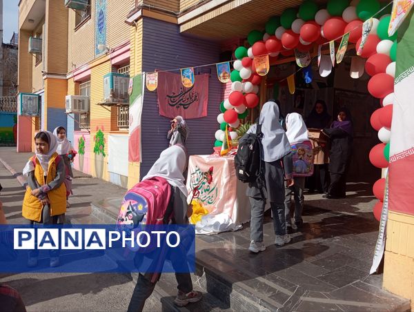 جشن میلاد حضرت ولی عصر (عج)در دبستان نرجس
