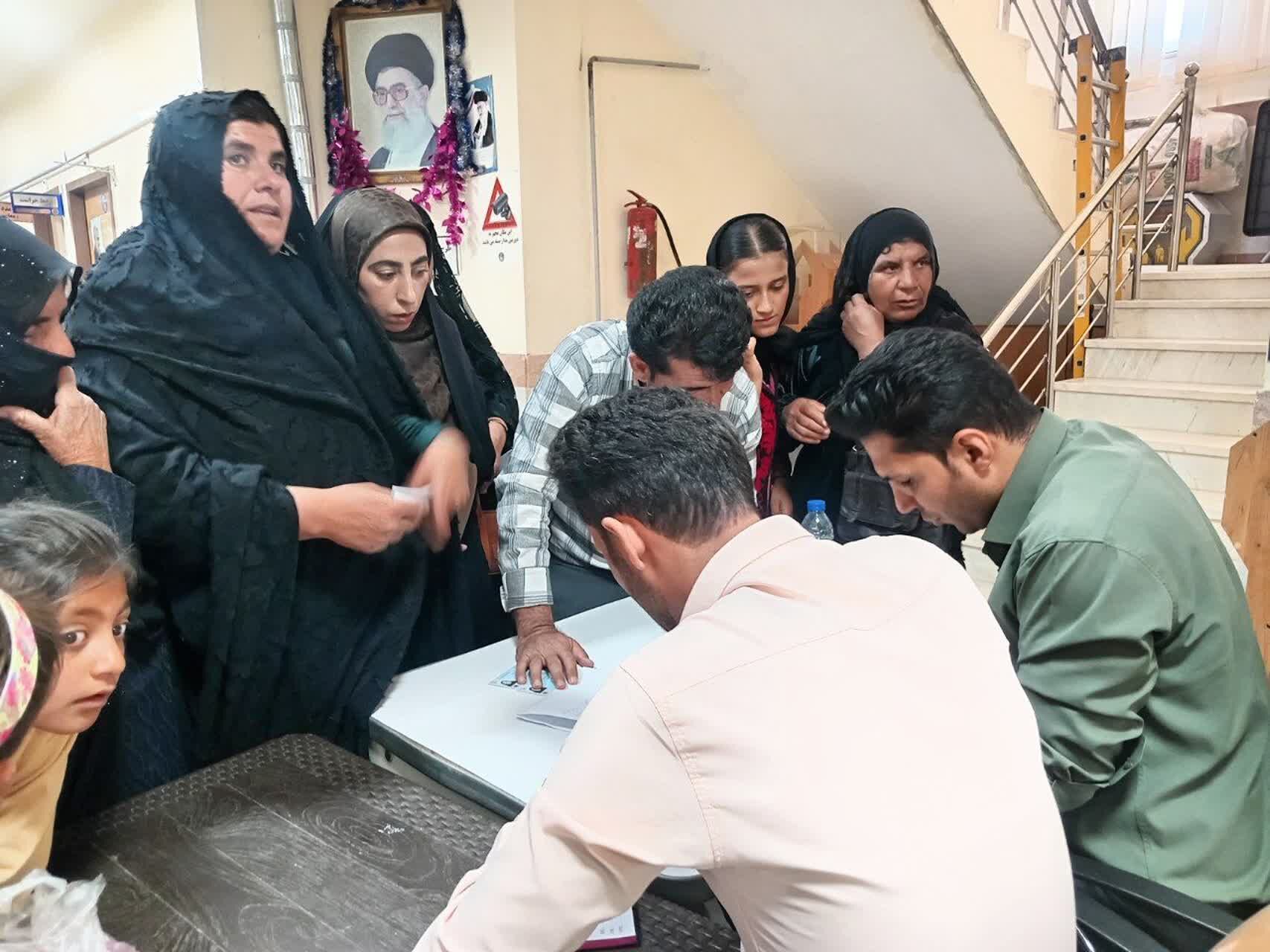 خدمت‌رسانی گسترده گروه جهادی کیمیاگران در دیشموک