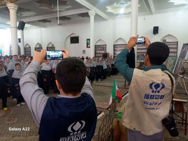 تجدید میثاق نسل آینده با شهدای دیروز در مسجد جامع شادمهر