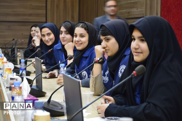 نشست خبری مدیرکل آموزش و پرورش شهرستان‌های استان تهران با خبرنگاران پانا
