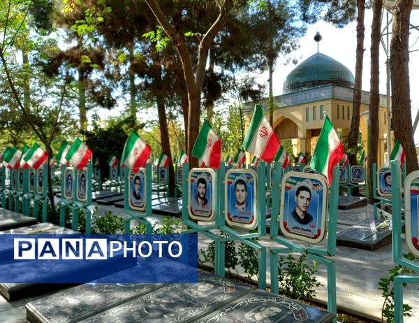 تجدید میثاق استاندار اصفهان با شهدای نجف‌آباد