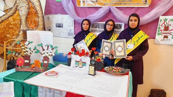 برگزاری اختتامیه جشنواره نوجوان سالم و یاریگران زندگی در کانون شهید فهمیده کرج