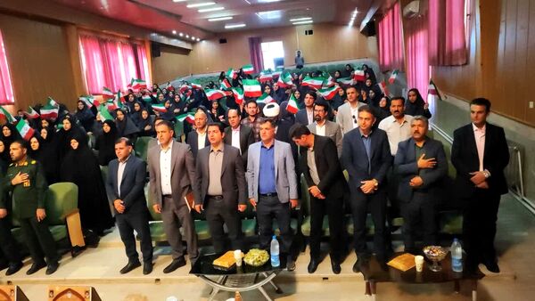 آئین پرطنین زنگ مهر و مقاومت در مدارس شهرستان خاتم 