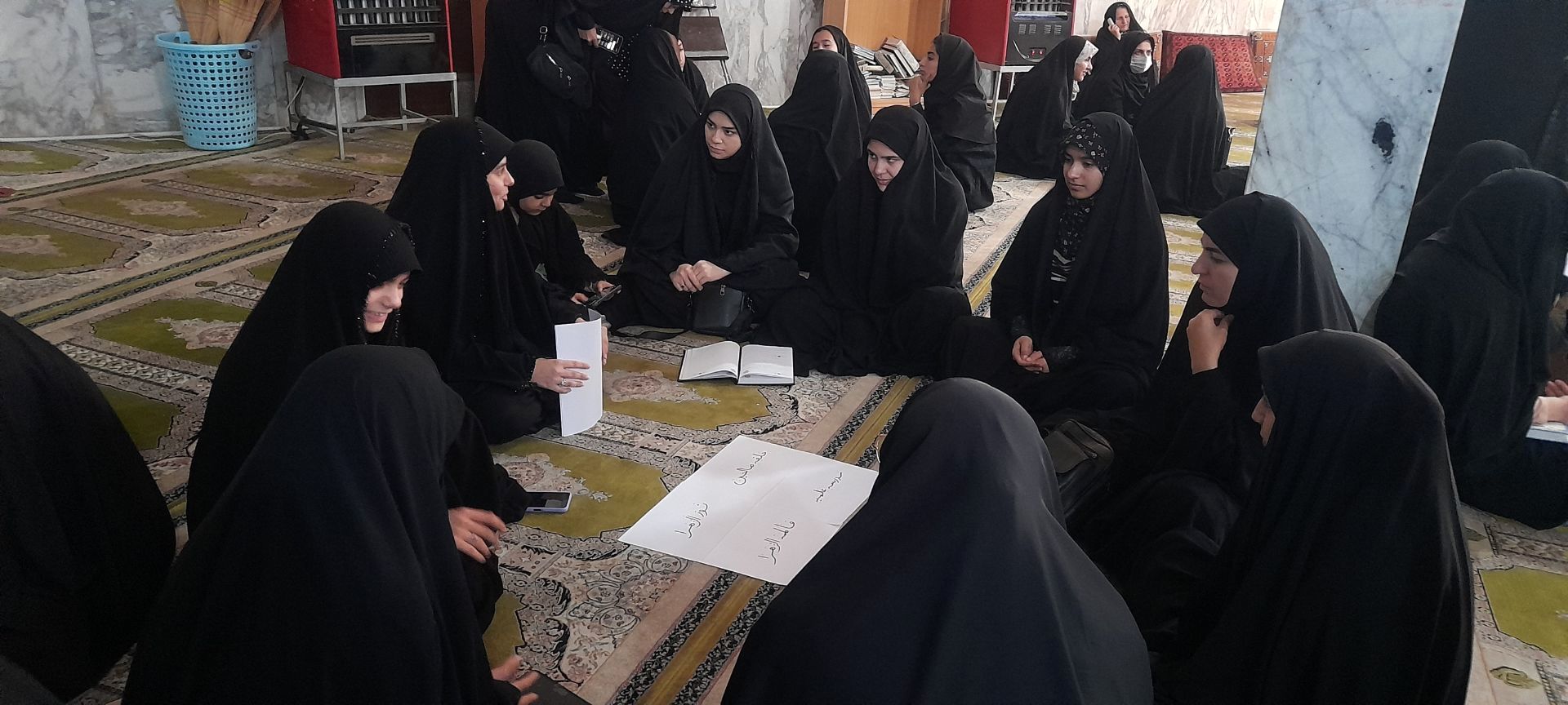 اجتماع بزرگ نوجوانان و جوانان بسیج در نماز جمعه