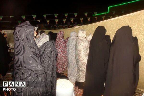 سوگِ غربتِ جوادالائمه (ع)؛ دل‌های شکسته در شبی آکنده از اشک به هم رسیدند