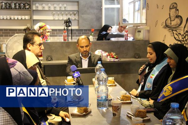 افتتاح کافه گفتگو در کانون ریحانه بجنورد 