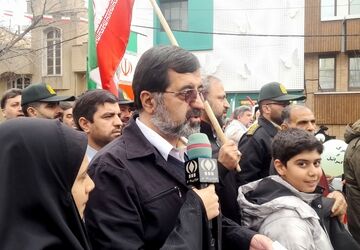 شکوه حضور دانش آموزان در راهپیمایی 22 بهمن