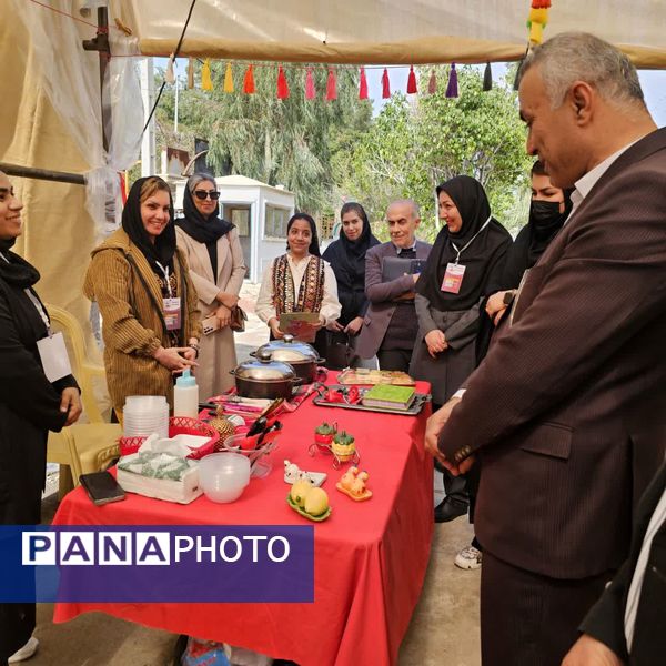  بازارچه صنایع‌دستی و مشاغل خانگی افتتاح شد