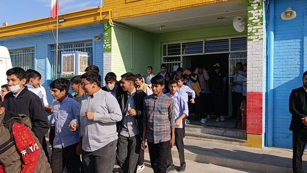 دانش آموزان بجستانی آماده برای بحران
