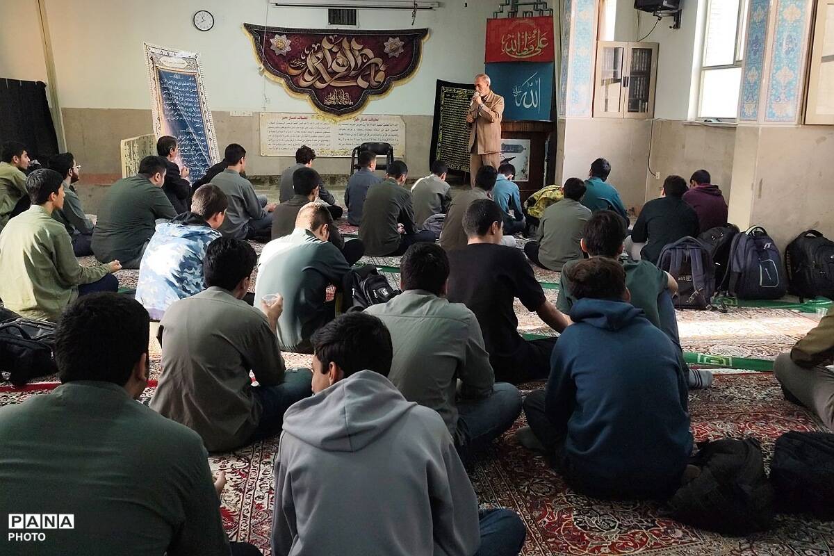 سه شنبه های مهدوی در دبیرستان باقرالعلوم ناحیه دو شهرری 