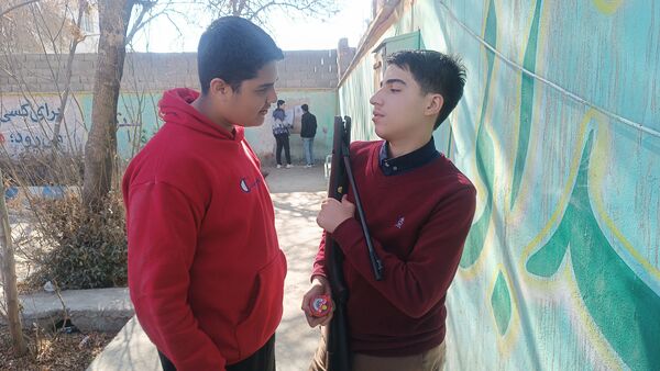 برگزاری مسابقات تیراندازی در دبیرستان شاهد ابوذر غفاری 