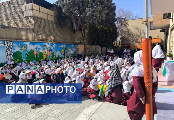 جشن دهه انقلاب و زنگ حماسه آفرینی انقلاب در دبستان شطیطه ۲