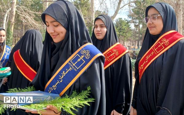 مراسم کاشت نهال در اردوگاه شهید رجایی شهرستان نیشابور