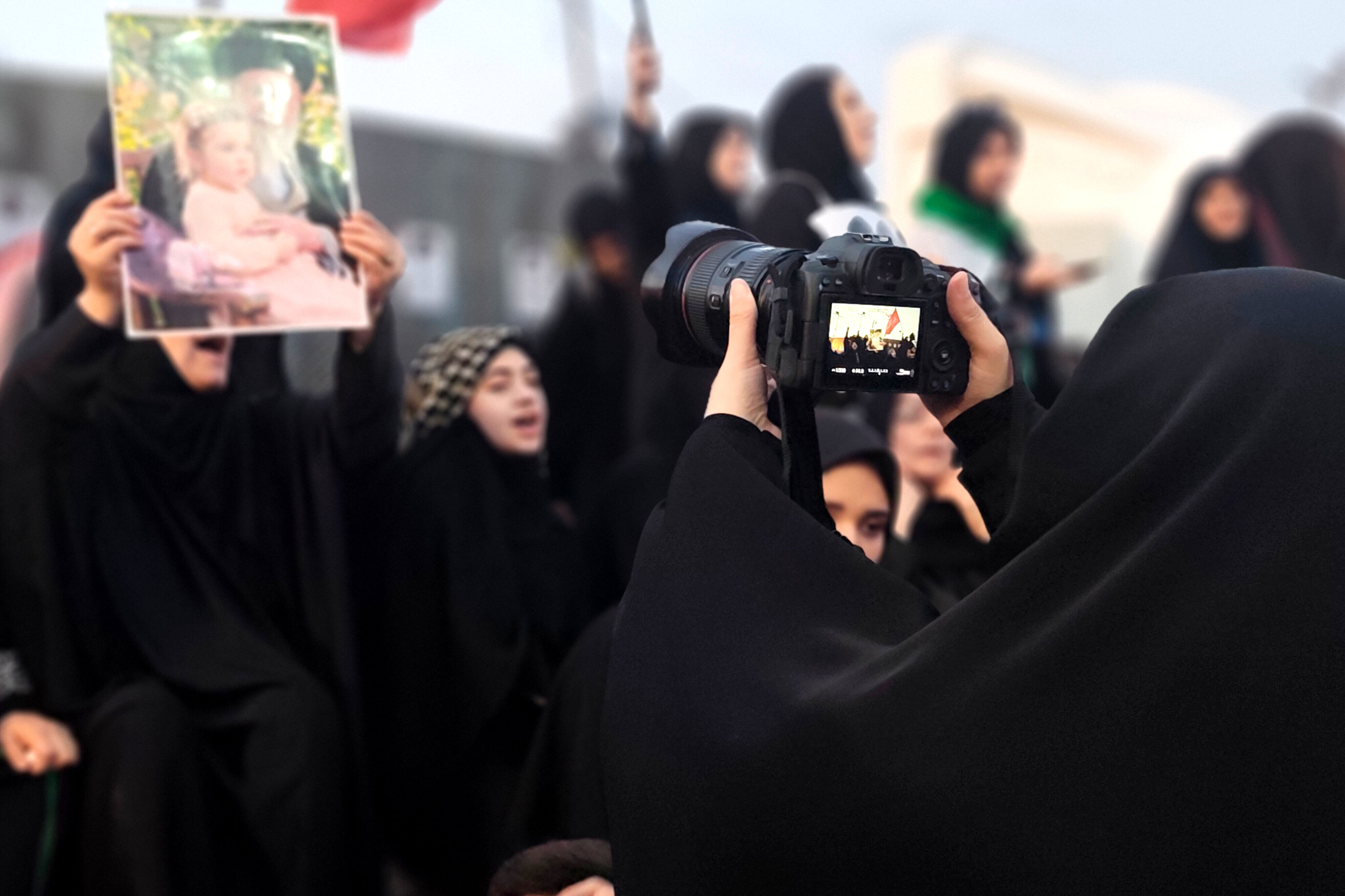 بدرقه حماسی امام شهید در قلب تهران