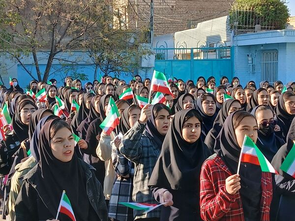 افتتاحیه طرح همیاران معلم در دبیرستان دخترانه فاطمیه