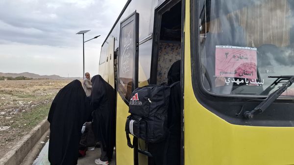 اعزام دانش‌آموزان شهرستان کهک قم به اردوی راهیان نور