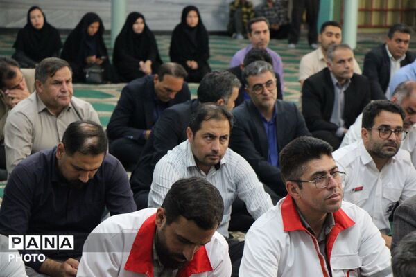 تجلیل از مدیران و کارمندان نمونه شهرستان سملقان 