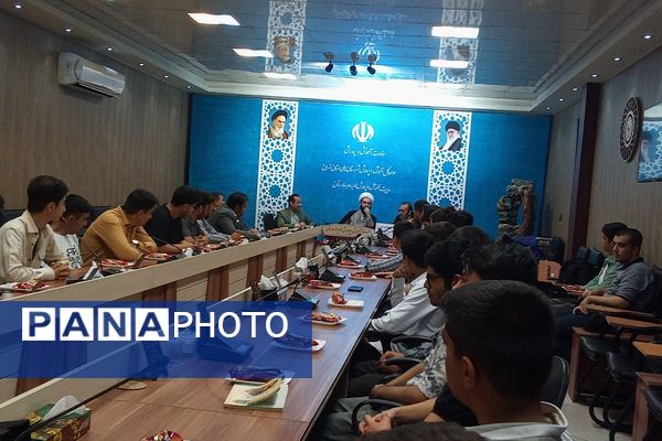 تجلیل از دانش‌آموزان اتحادیه انجمن‌های اسلامی در بهارستان‌۲