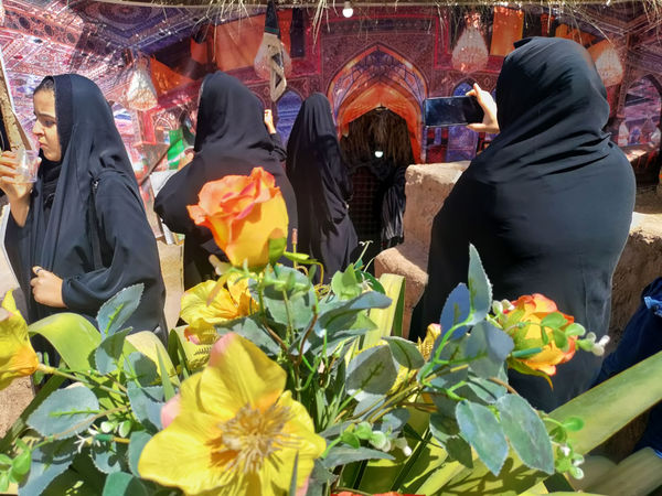 نمایشگاه غنچه‌های خونین در روستای باقرآباد