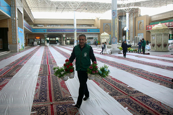 ضیافت افطاری ۲۵ هزار نفری حرم بانوی کرامت در شب میلاد کریم اهل بیت (ع)