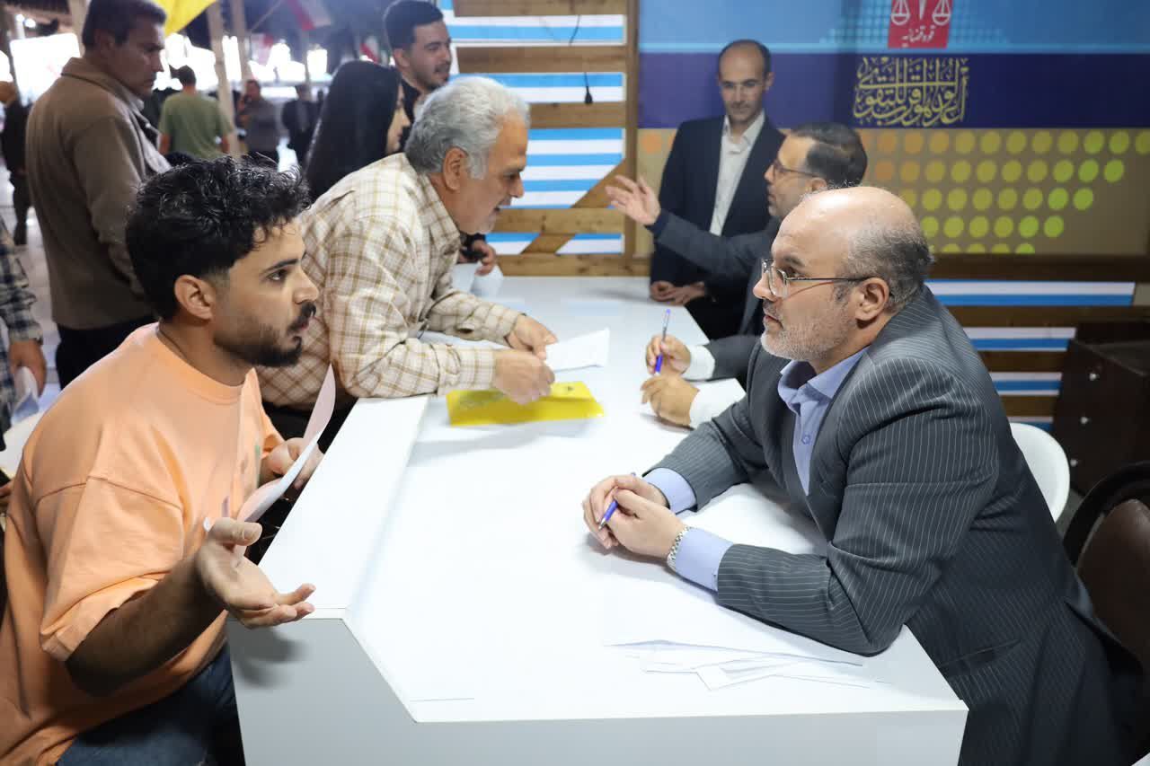 نمازجمعه همدان مانند همیشه میزبان میز خدمت دادگستری استان