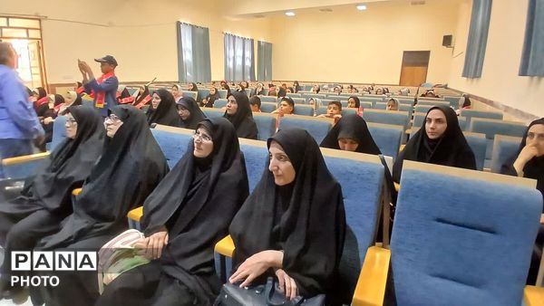 جشن سالروز تاسیس سازمان دانش‌آموزی در ابرکوه