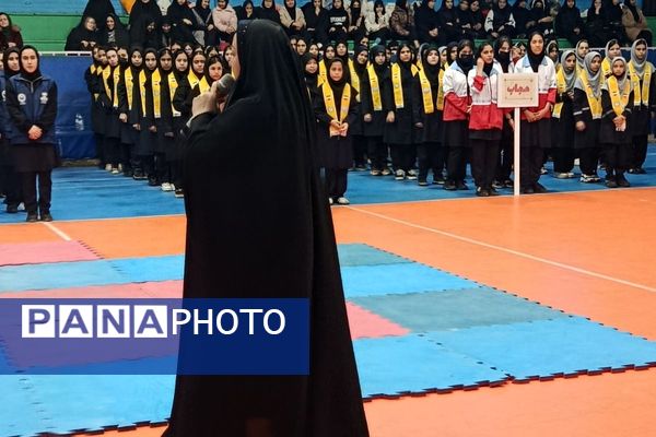 یاوران انقلاب؛روشنای مسیر نوجوانان امروز