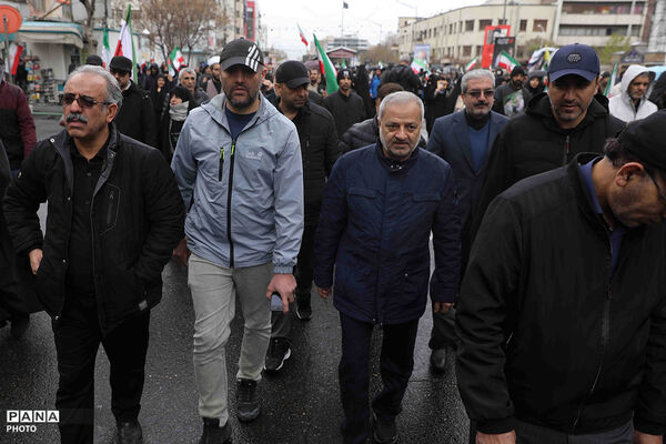 حضور وزیر آموزش و پرورش در راهپیمایی روز قدس