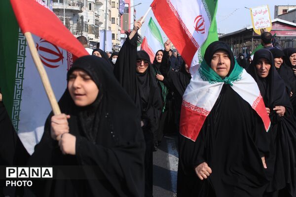 بیعت مردم تهران با سومین رهبر انقلاب