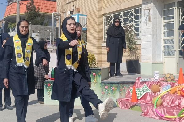 افتتاحیه المپیاد ورزشی درون مدرسه ای در دبیرستان مهر نیشابور