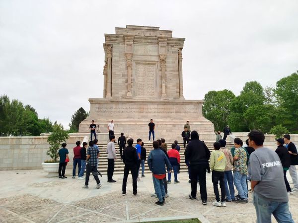 برگزاری اردوی تفریحی ـ زیارتی دبیرستان نمونه دولتی دانش به مقصد مشهد مقدس