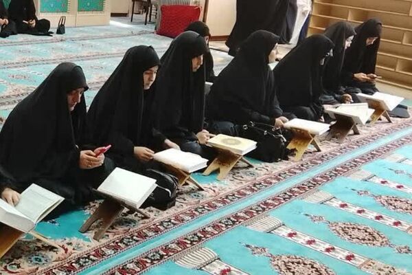 تقدیر از خادمین و فعالان ستاد نماز جمعه صباشهر به مناسبت سالروز اقامه اولین نماز جمعه