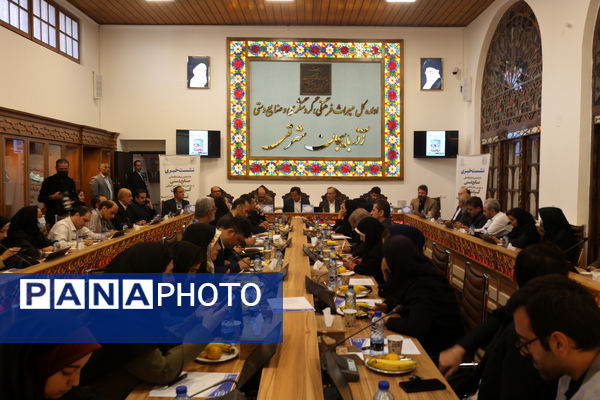 نشست خبری مدیرکل میراث‌فرهنگی، گردشگری و صنایع‌دستی