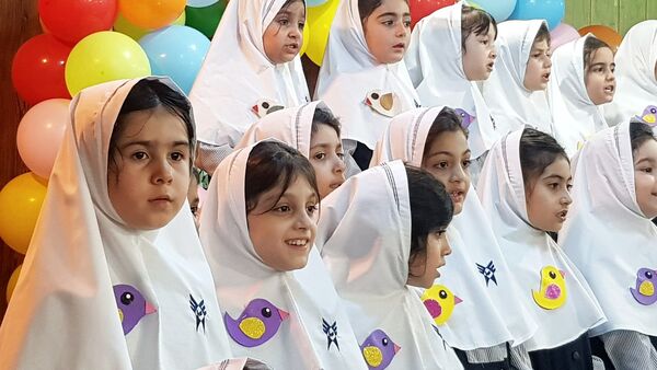 جشن شکوفه‌های دبستان دخترانه سما شیروان 