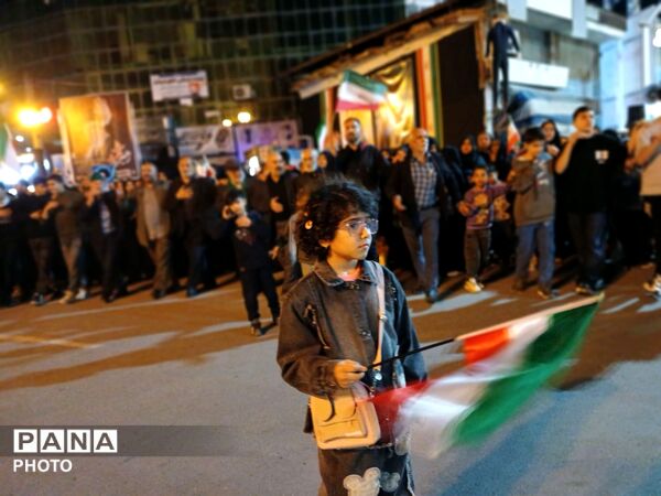 فرهنگیان و دانش آموزان گلستان همچنان پای میدان