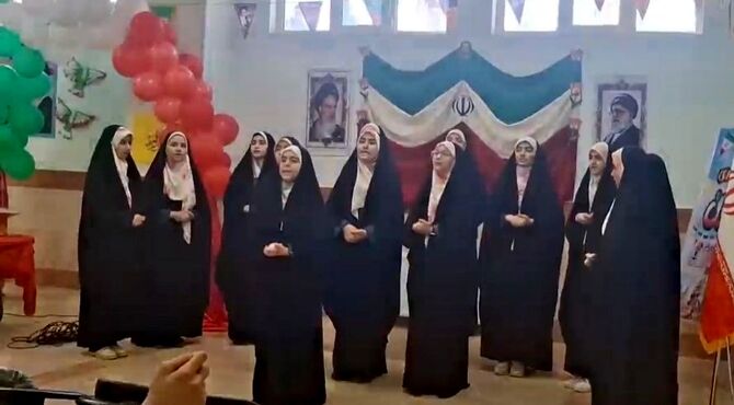 زنگ انقلاب در مدارس البرز طنین‌انداز شد