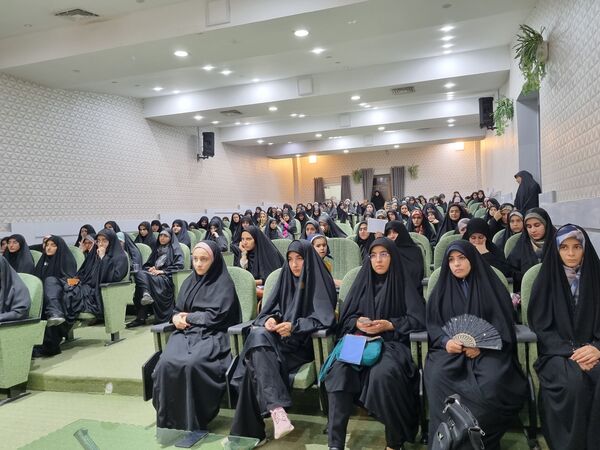 دوره توانمند‌سازی یاوران ولایت استان لرستان 