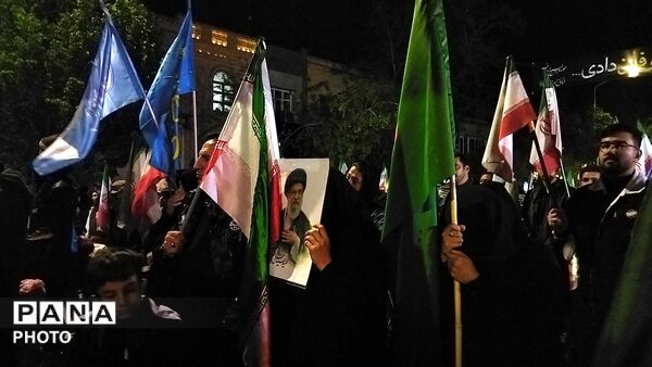 چهل روز ، چهل شب ؛ مردم نیشابور عزادار رهبر شهید و شهدای میناب هستند -۱
