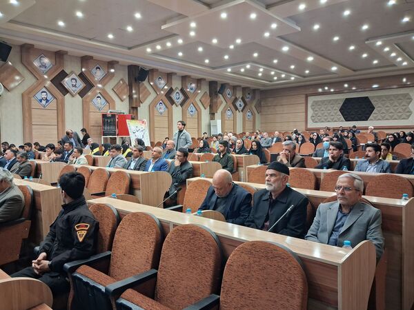 نشست کنشگران فرهنگی ،اجتماعی و سیاسی شهرستان کاشمر کاشمر