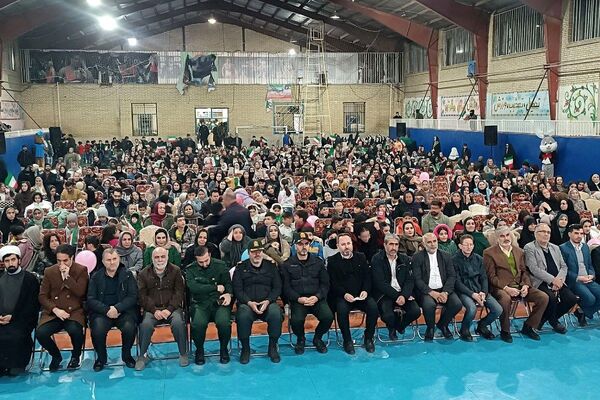 جشن باشکوه ایام الله دهه فجر در بهارستان‌دو