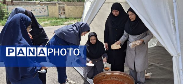 گرامیداشت هفته سلامت در دبیرستان فضیلت فاروج