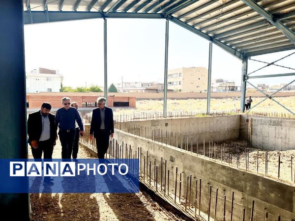 بازدید فرماندار شهرستان کاشمر از پروژه‌های عمرانی آموزش و پرورش شهرستان کاشمر 