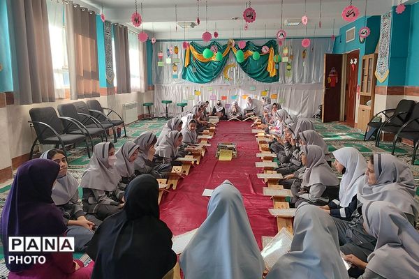 حضور دانش‌آموزان مدارس حاتم و محمد علی تحصیلی ناحیه دو شهرری در محفل نور