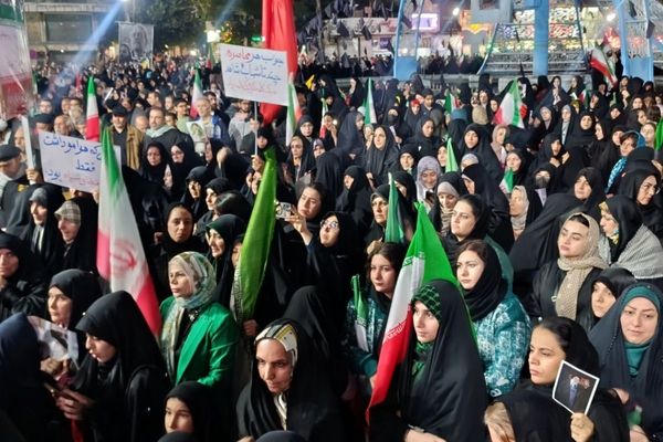 حضور پرشور مردم ورامین، جلوه‌ای دوباره از غیرت مردم دیار۱۵ خرداد