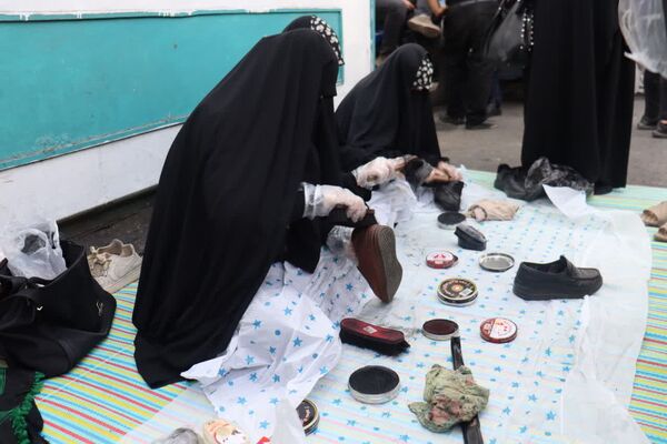 قدم به قدم در مسیر عاشقی اباعبدالله‌الحسین‌(ع)