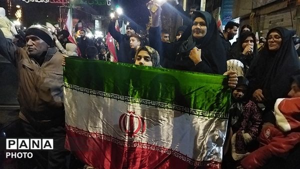 حضور نسل های مختلف در اجتماعات شبانه نیشابور