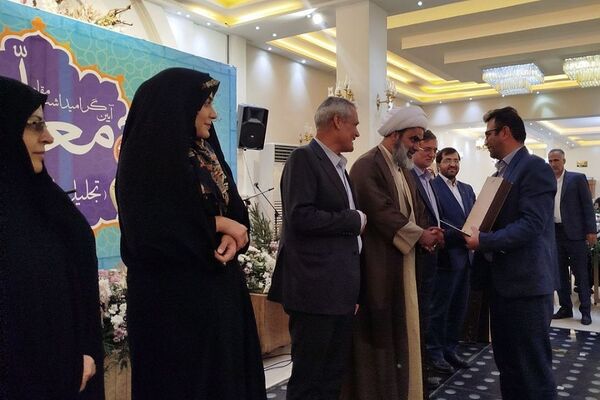  برگزاری مراسم تجلیل از معلمان و مدیران نمونه در ملارد