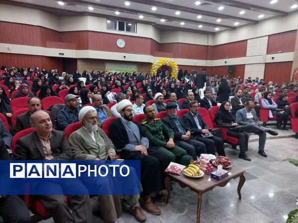 آیین تجلیل از فرهنگیان در شهرستان تفرش 