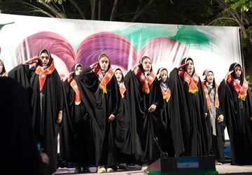اجتماع دانش آموزان پیشتاز سازمان دانش آموزی در ابرکوه